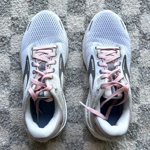 BROOKS Adrenaline GTS 22 Size 7.5 D Wide